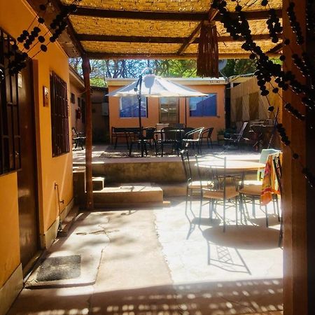 Hostal Intipara Сан-Педро-де-Атакама Экстерьер фото