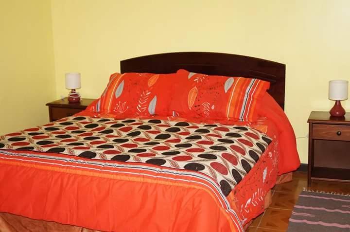 Hostal Intipara Сан-Педро-де-Атакама Экстерьер фото